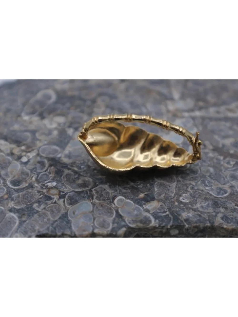 Gold‑Tone Seashell Hair Barrette Vintage Textured Shell Ponytail Clip Accessory